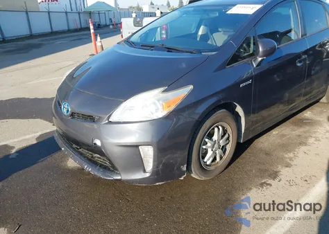 2013 Toyota Prius Three из США, поврежденный, VIN JTDKN3DU5D5591556